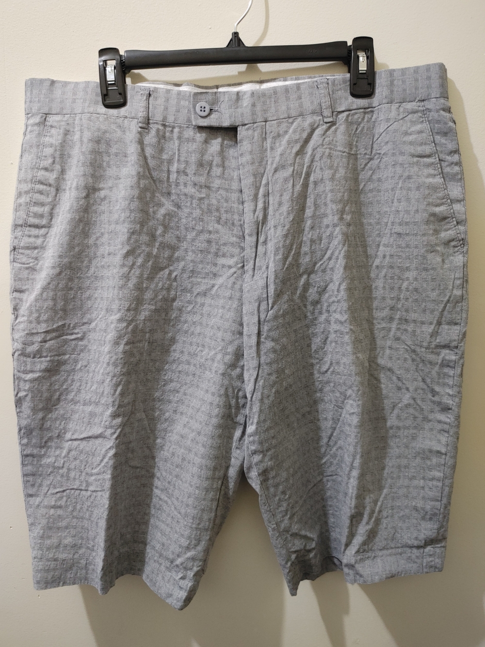 Linea Men's Light Gray Flat Front Shorts